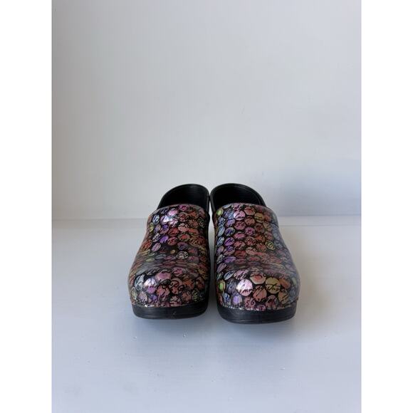 Dansko Shoes Womens Size 6.5-7 EU 37 XP 2.0 Professional Clogs Writing Print - Picture 3 of 9